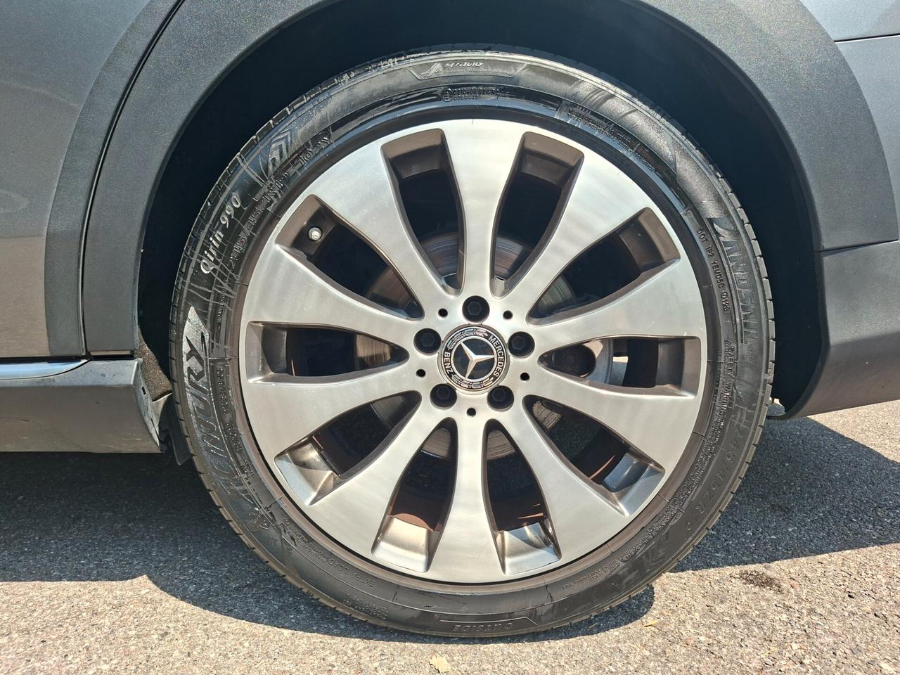Mercedes-Benz E 220 ALL-TERRAIN 4MATIC