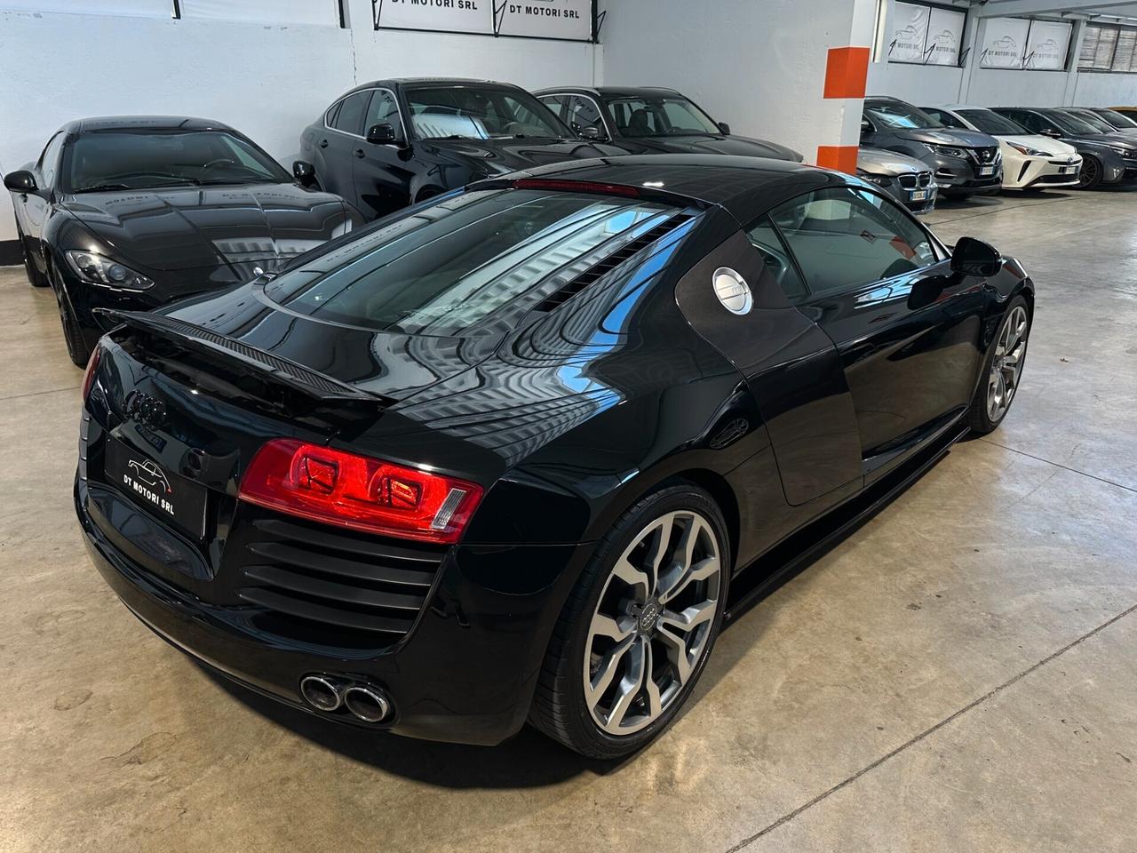 Audi R8 4.2 V8 FSI quattro R tronic - tagliandi STUPENDA!!