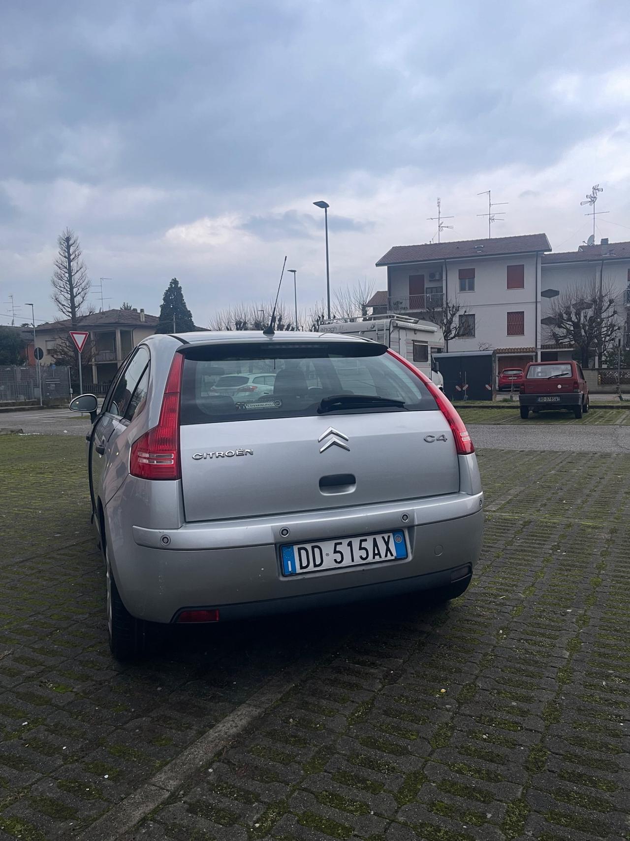 Citroen C4 1.6 HDi 90CV Classique