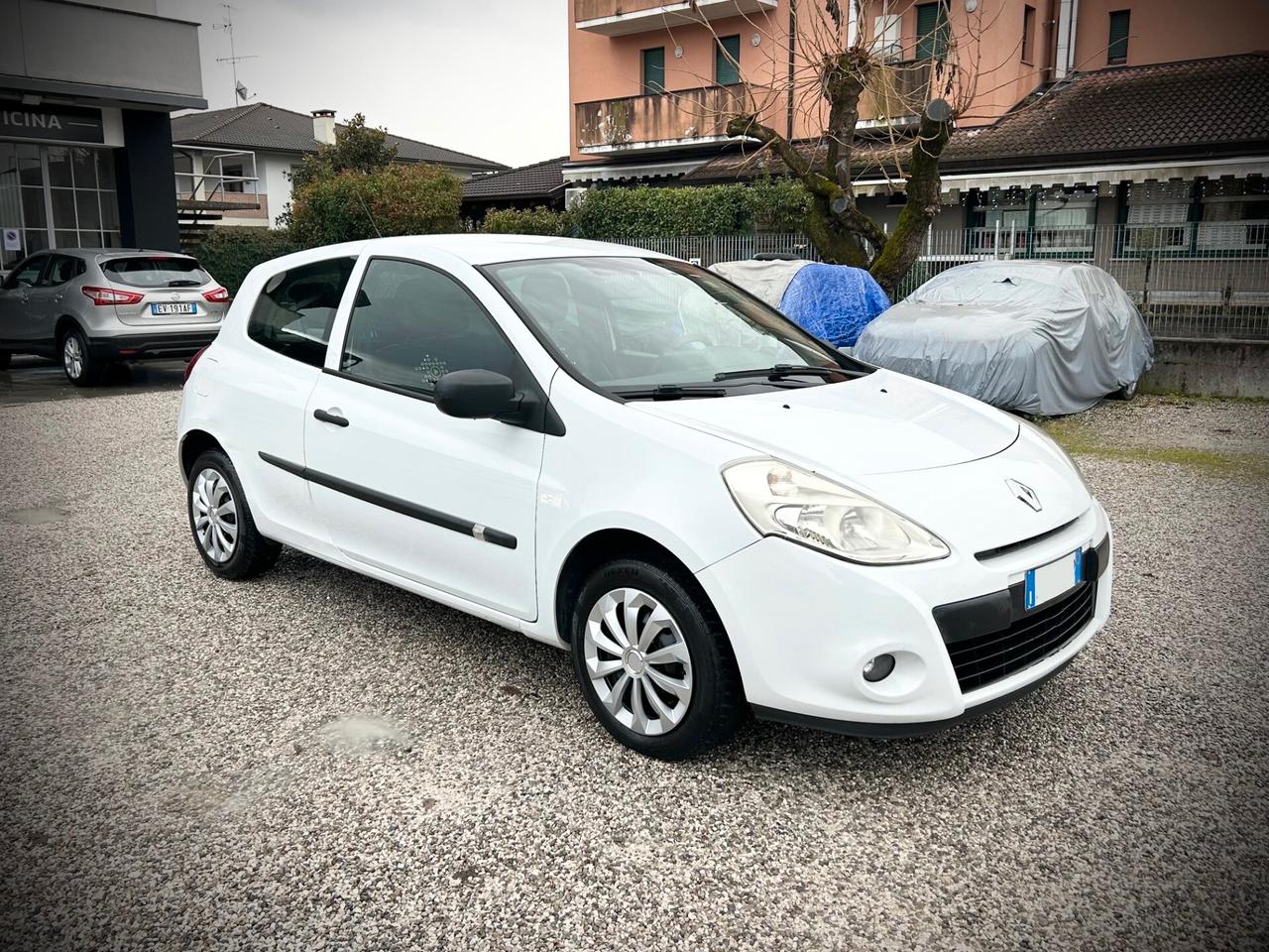 Renault Clio 1.5 dCi 75CV 3p-UNIPROPRI.-NEOPATENTATI