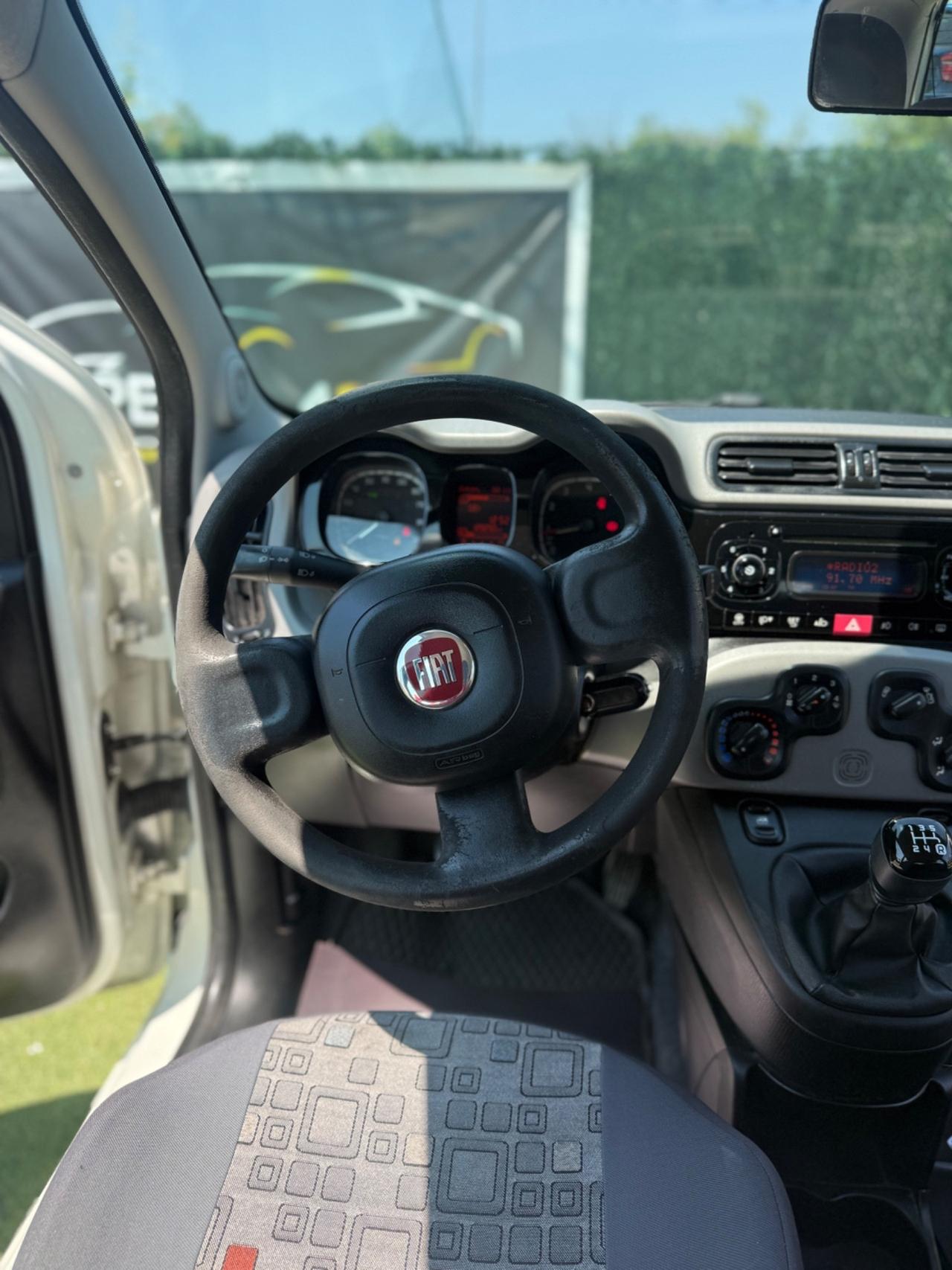 Fiat PANDA 2012 1.2 BENZINA 130000KM NEOPATENTATI