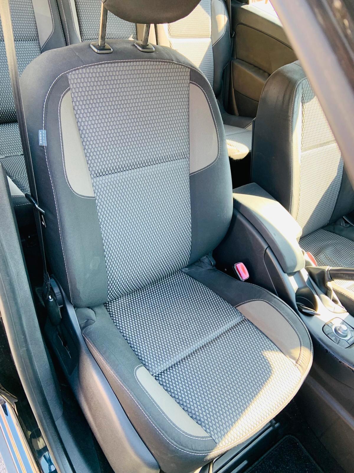 Renault Scenic xmod croos 1.5;Diesel 110cv