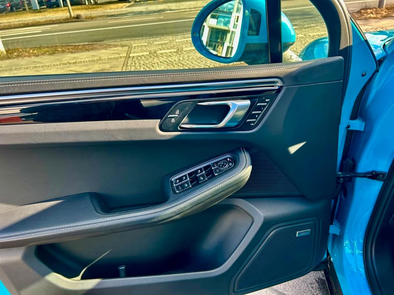 Porsche Macan 2.0 LED, sistema di navigazione, telecamera