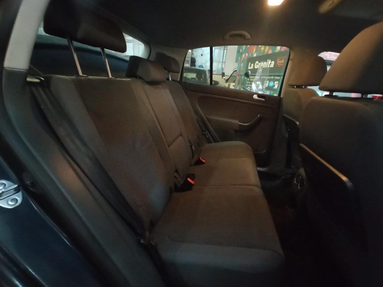 Volkswagen Golf Plus 1.6 FSI Sportline 115CV