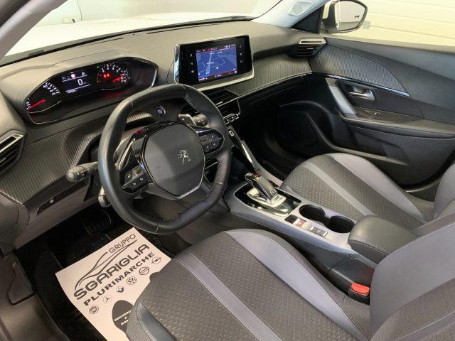 PEUGEOT 2008 1.5 BlueHDi EAT8 Allure Navi Pack Automatico
