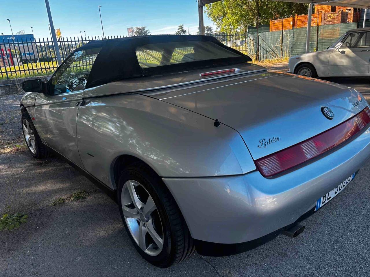 Alfa Romeo GTV Spider 2.0i 16V Twin Spark cat L