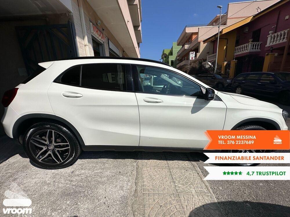 MERCEDES GLA (X156) GLA 200 d Automati...