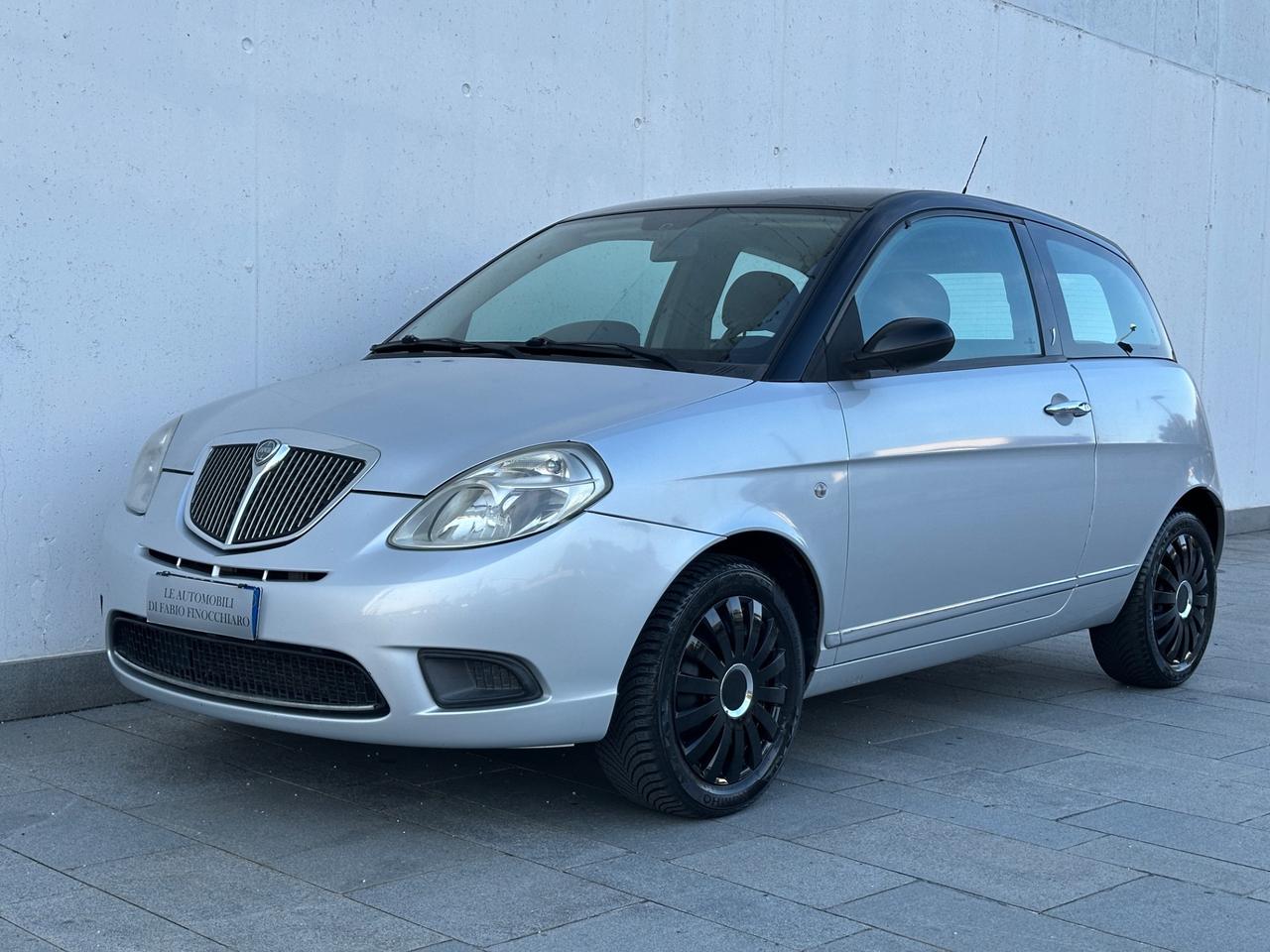 Lancia Ypsilon 1.2 Neopatentati