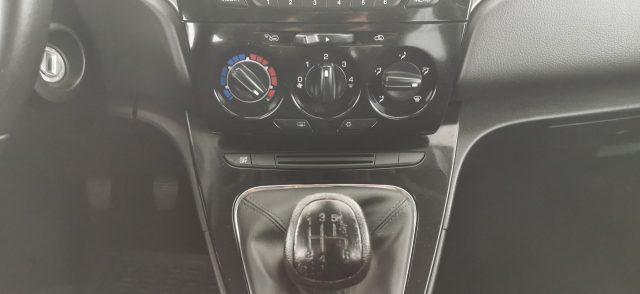 LANCIA Ypsilon 1.2 69 CV 5 porte Gold