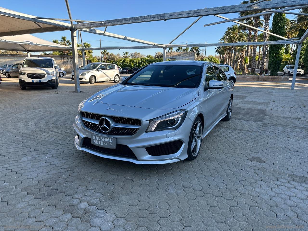 MERCEDES-BENZ CLA 200 d Premium