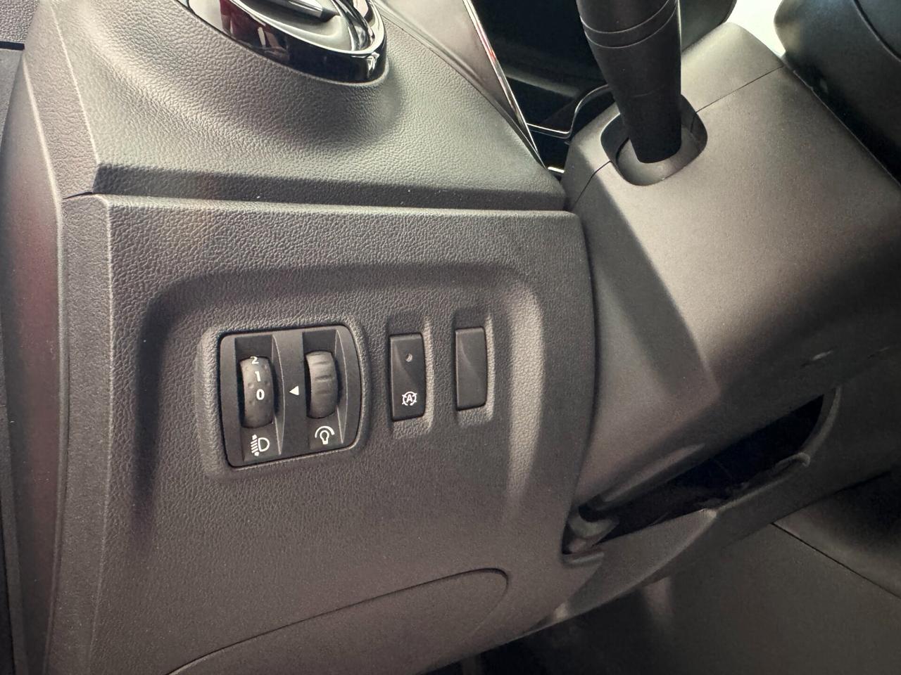 Renault Captur 1.500cc diesel/ 110cv/ 2017 / Pronta consegna