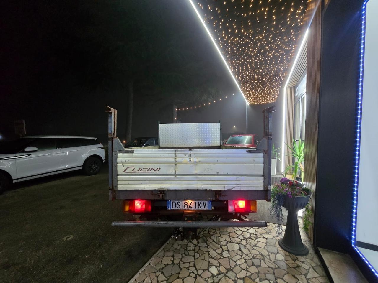 Mahindra Bolero 2.5 CRDe 4WD SC Pup. Rib. Tril.