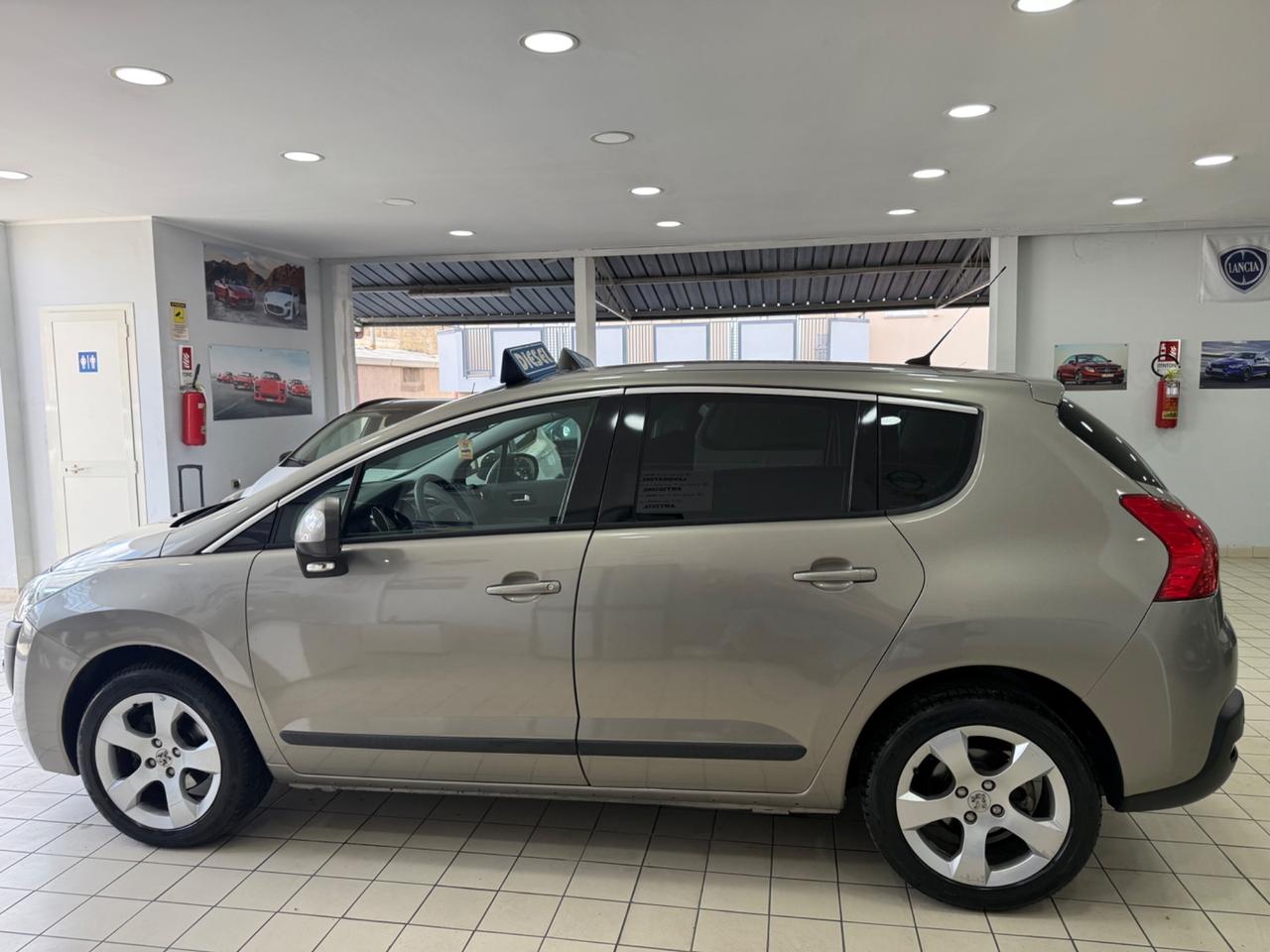 Peugeot 3008 1.6 hdi full optional 160 mila km