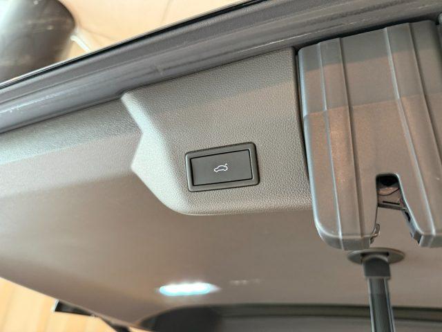 VOLKSWAGEN Multivan 1.5 PHEV DSG 4Motion Style 7P 19"Matrix Pano