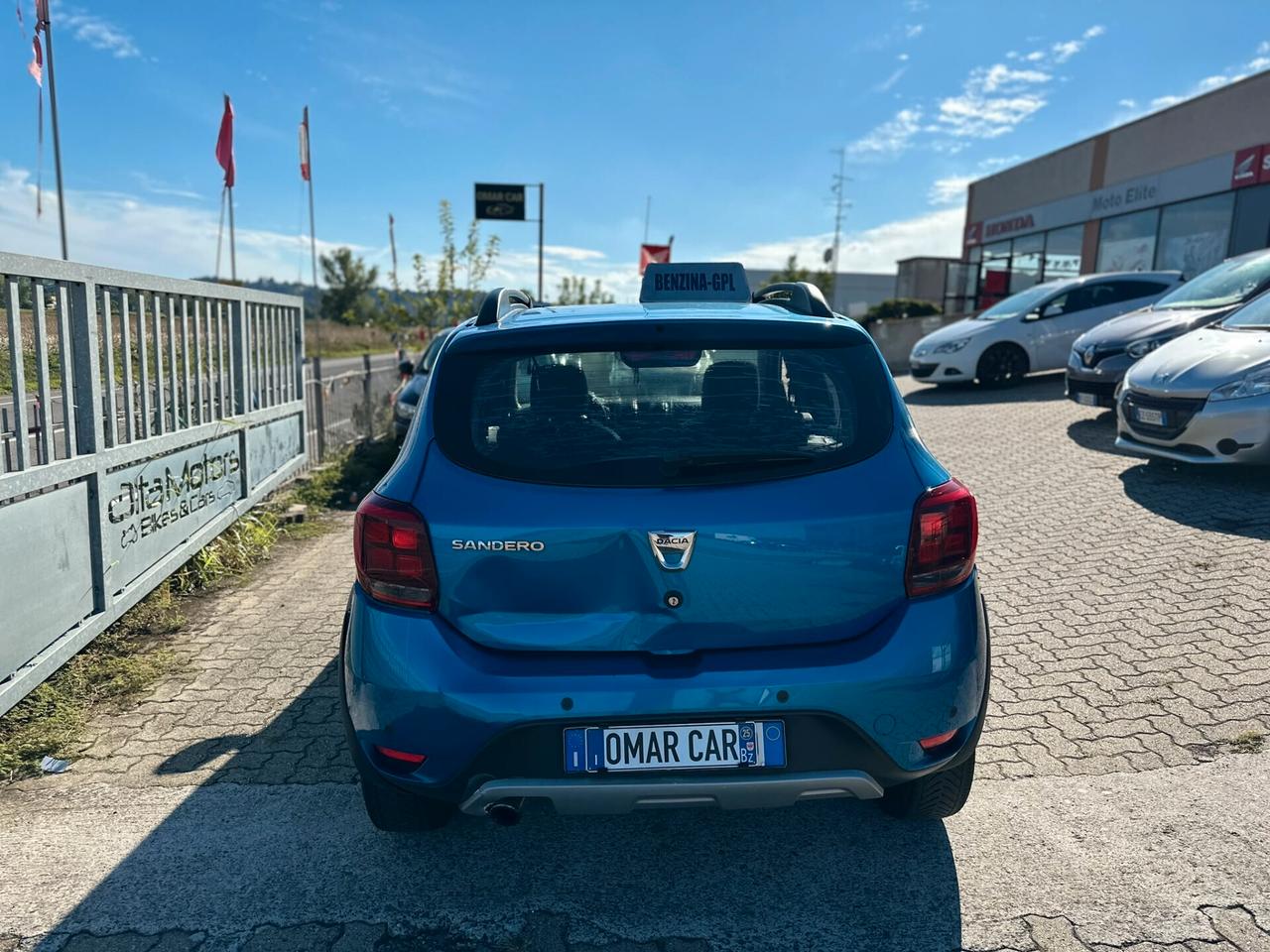 Dacia Sandero 0.9 b/gpl 2017 neop