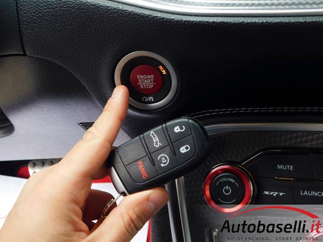 DODGE Challenger CHALLENGER SRT HELLCAT SUPERCHARGED HEMI 717CV