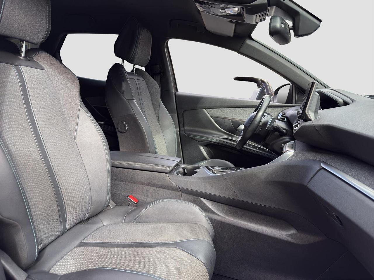 Peugeot 3008 1.5 bluehdi 130cv Allure Pack automatica 2023