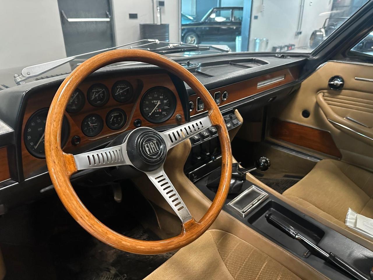 Fiat Dino 2400 coupe - Targhe originali