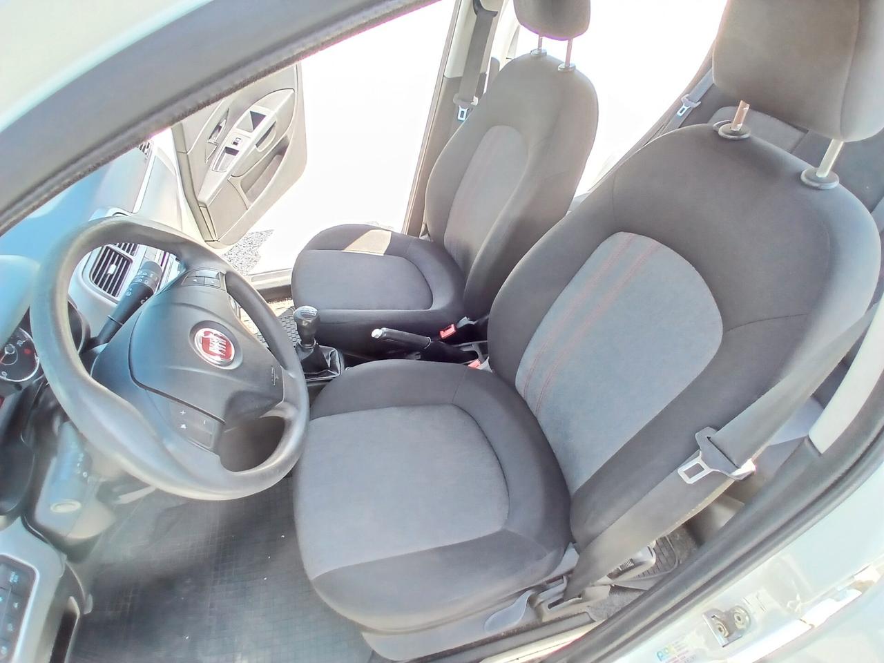 Fiat Punto 1.3 MJET 85CV 2012 OK NEOPATENTATI