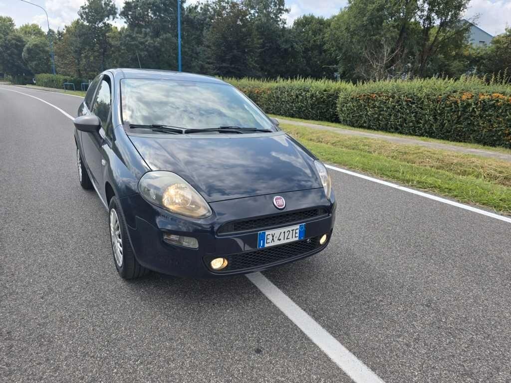 FIAT PUNTO EVO BENZ/METANO- EURO 6- OK NEOPATENTATI-