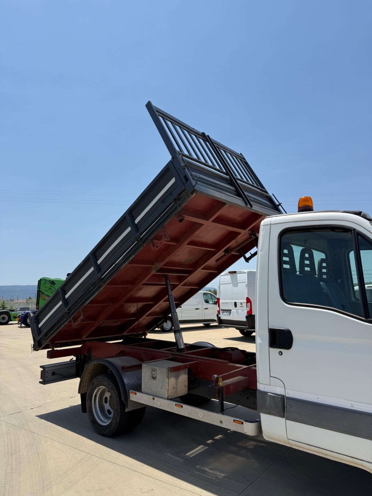 Iveco 50c13 (targa gialla) Patente B