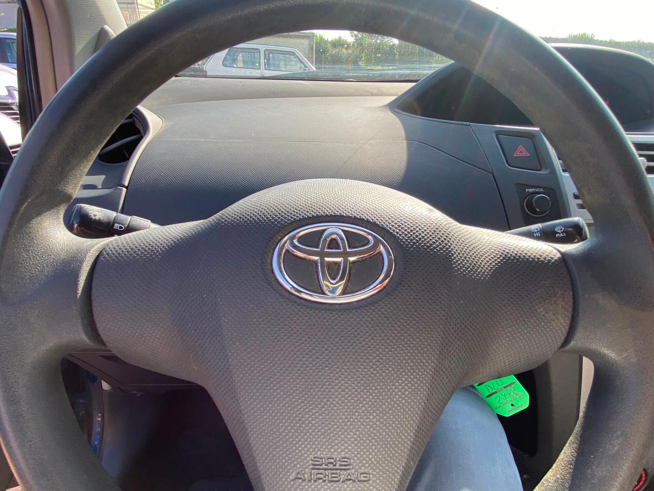 Toyota Yaris 1.3 3 porte Sol