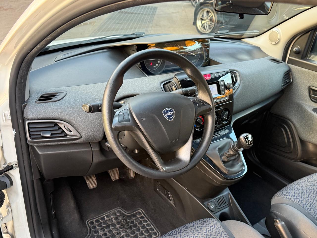 Ypsilon 1.0 /Hybrid/unipro/iva esposta /rate/