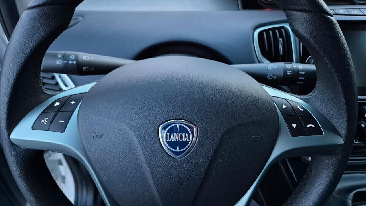 Lancia Ypsilon 1.0Hybrid Plat-2024-km12.700-Gar3anni