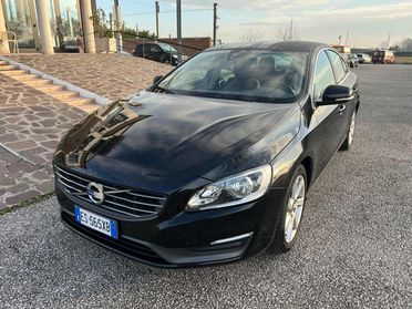 VOLVO S60 D3 Geartronic Momentum