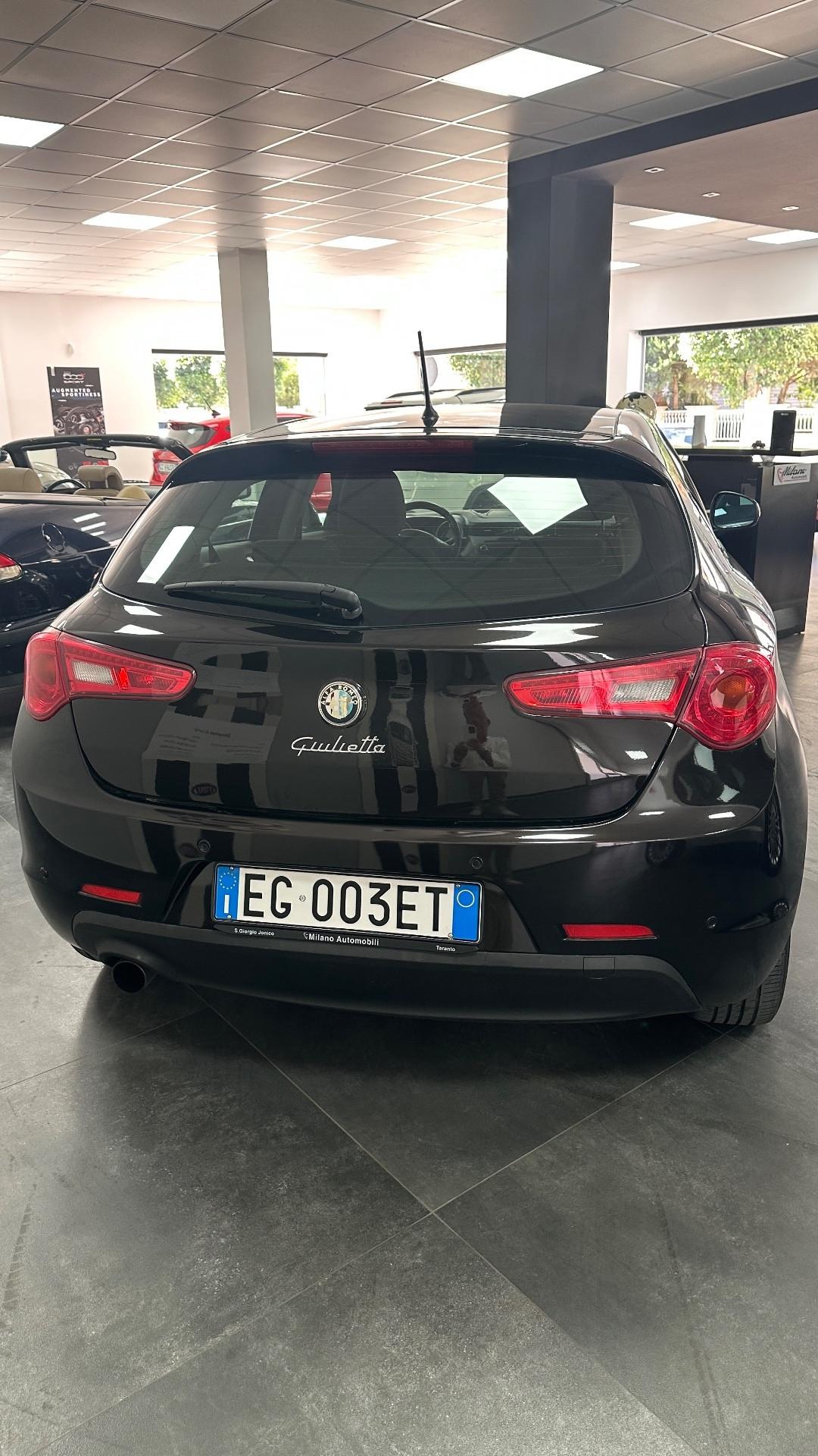 Alfa Romeo Giulietta 1.6 JTDm-2 105 CV Distinctive
