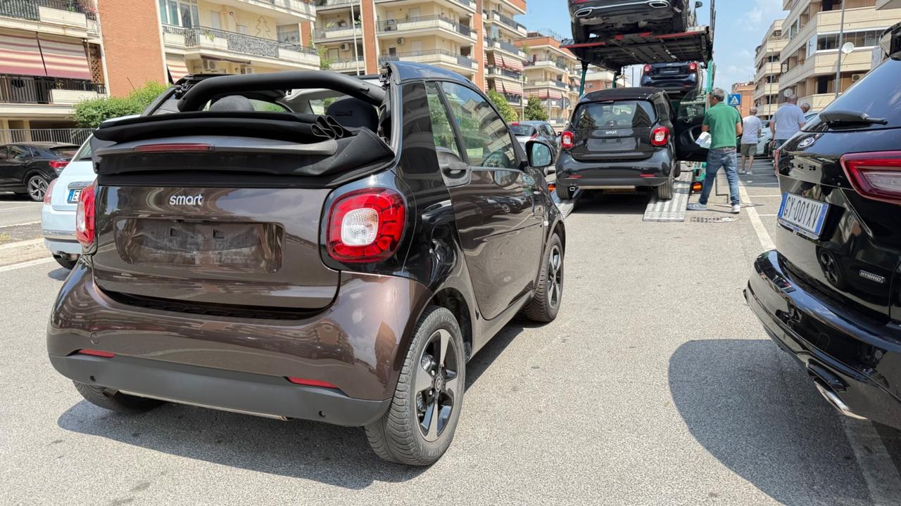 Smart ForTwo 90 0.9 T twinamic cabrio Perfect LED PELLE KAMERA PDC BLUETOOTH
