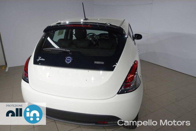 LANCIA Ypsilon Ypsilon 1.0 70cv Hybrid S&S Silver Plus MY23