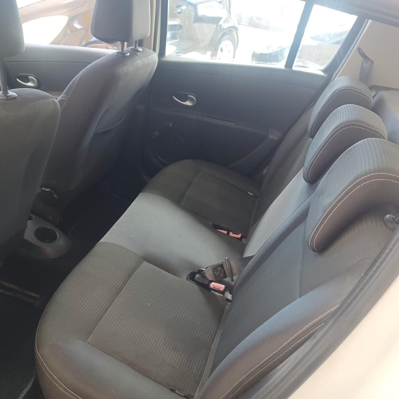 NEOPATENTATI CLIO 1.2 AFFIDABILE GARANZIA 12 MESI