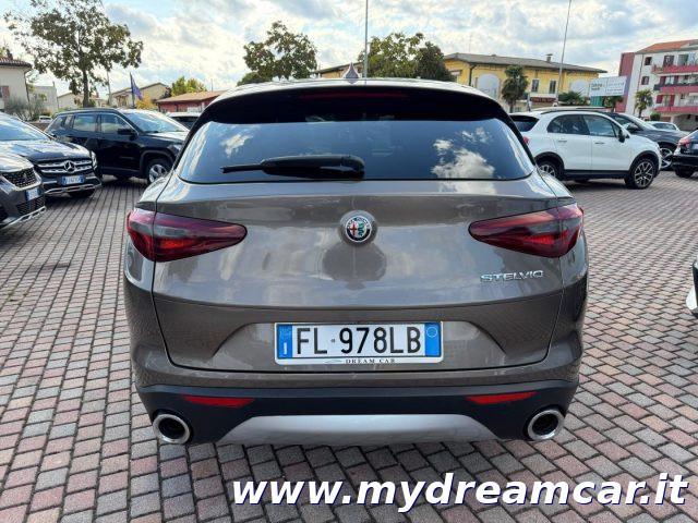ALFA ROMEO Stelvio 2.2 Turbodiesel 180 CV AT8 RWD Super