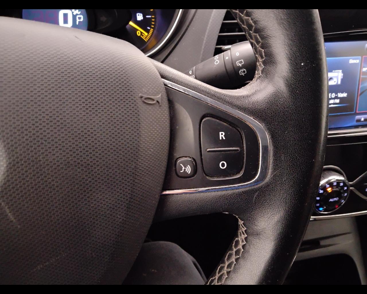 RENAULT Captur I 2013 - Captur 1.5 dci Iconic 90cv edc