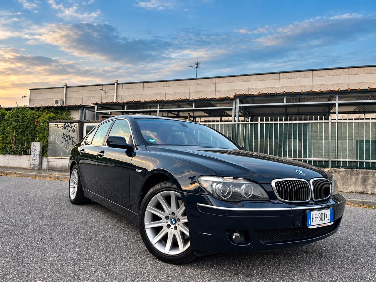 BMW 740I V8 BENZINA STUPENDAAAA