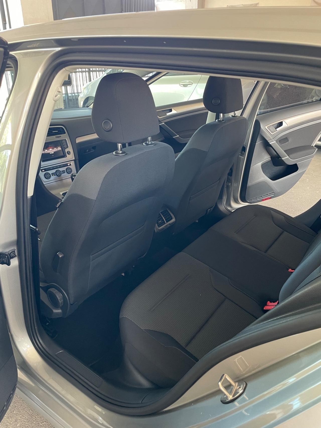 Volkswagen Golf 1.6 TDI 110 CV 5p. Highline BlueMotion Technology