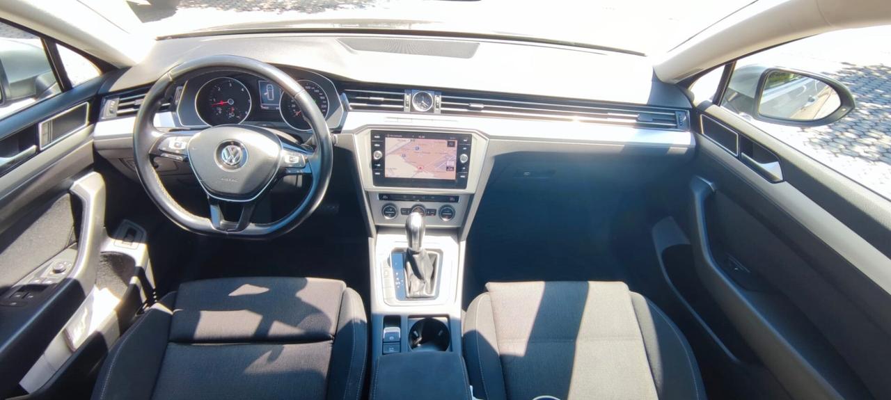 Volkswagen Passat Variant 1.6 TDI SCR DSG Business BMT