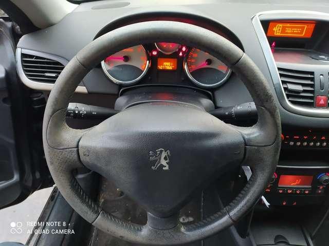 Peugeot 207 207 CC 1.6 16v Feline FL