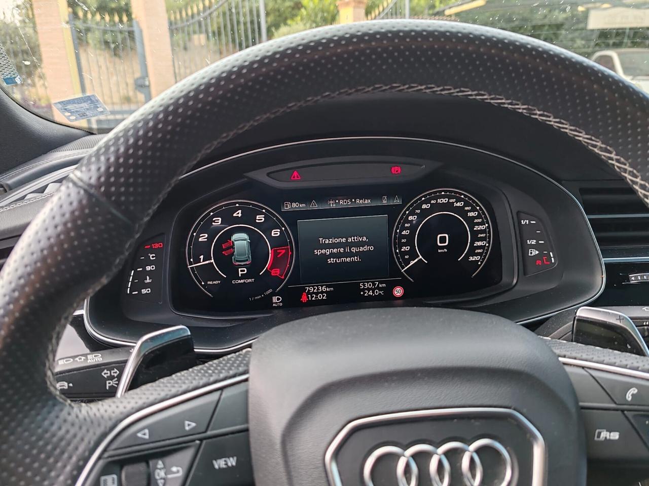 Audi Q8 RS TFSI V8 quattro tiptronic