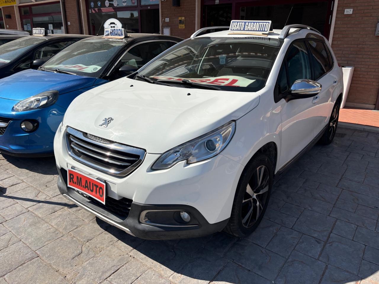 Peugeot 2008 1O SERIE BLUEHDI 100 BLACK MATT