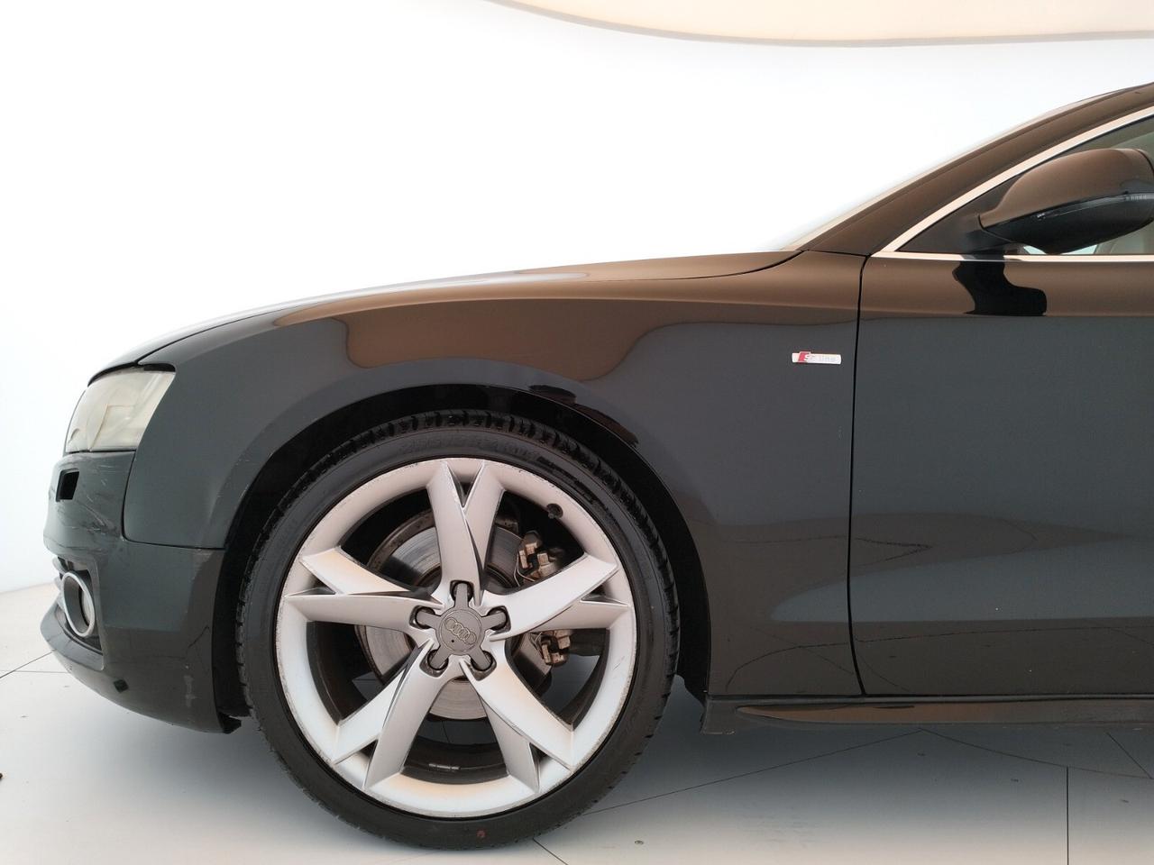 Audi A5 Coupe 2.0 tdi quattro
