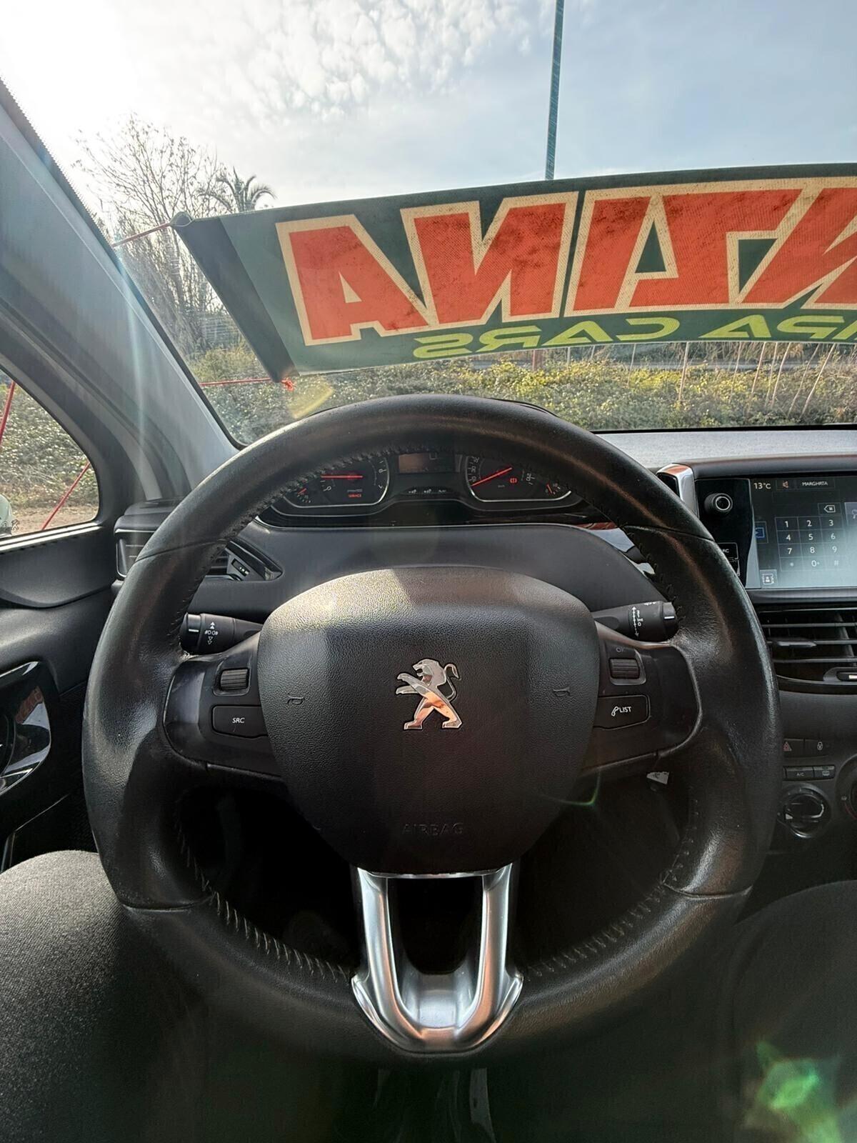 Peugeot 208 PureTech 82 3 porte Allure