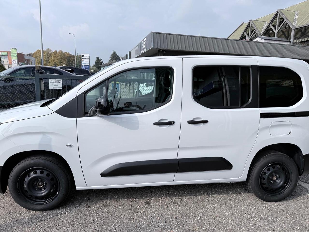 Fiat Doblo Passo Corto 1.5 d Doblo 130cv auto
