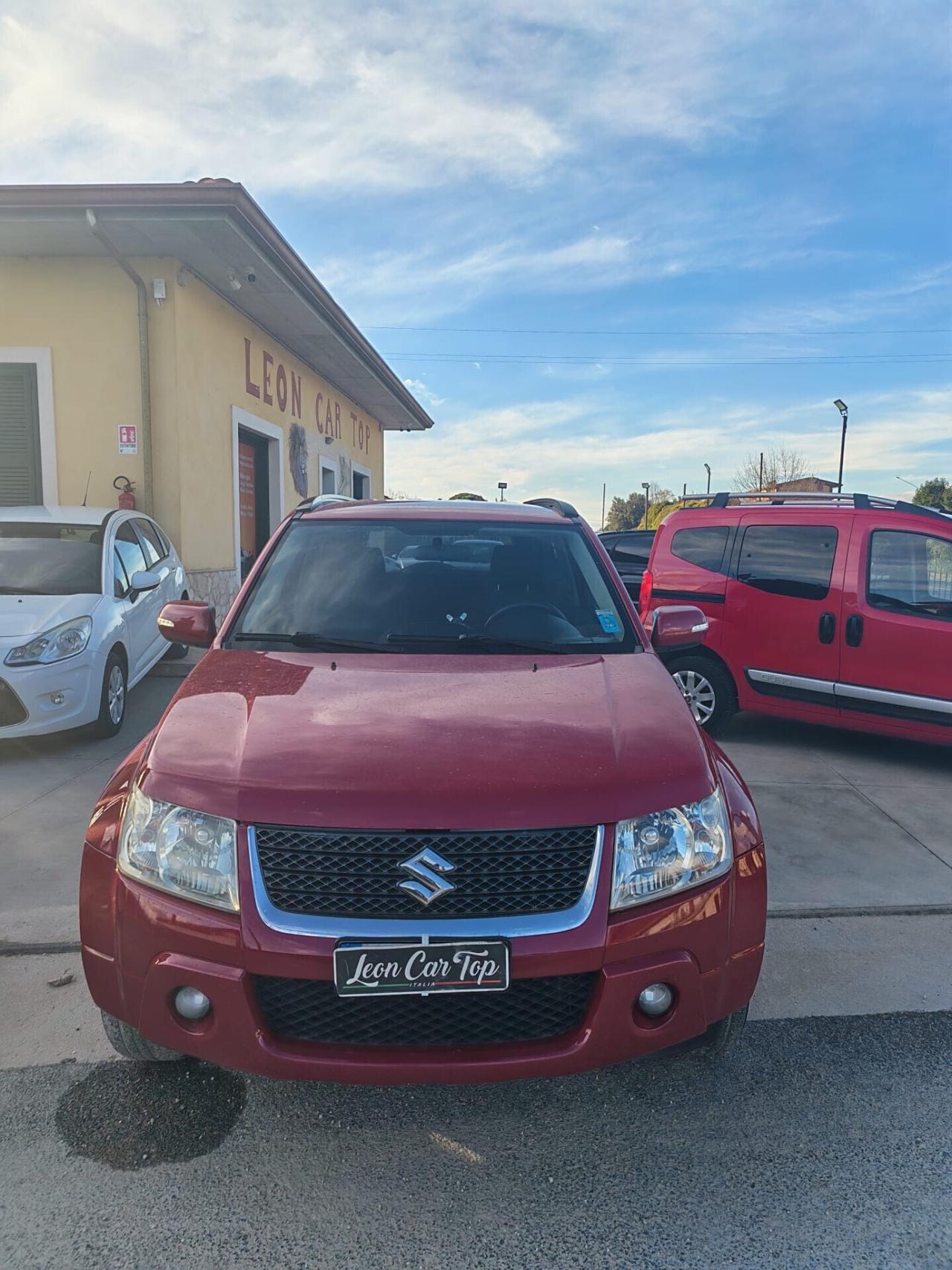 Suzuki Grand Vitara 1.9 DDiS 3 porte gancio traino omologato