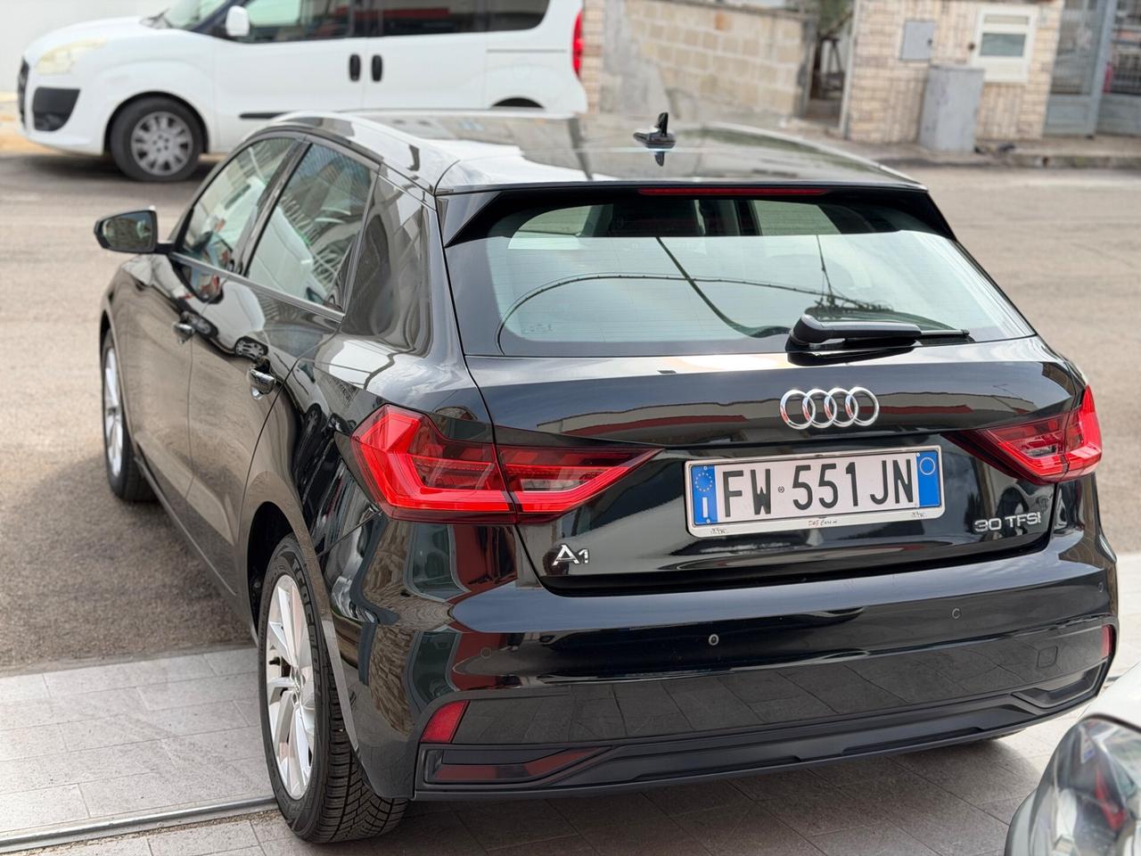 Audi A1 SPB 30 TFSI Advanced-2019/MATRIX