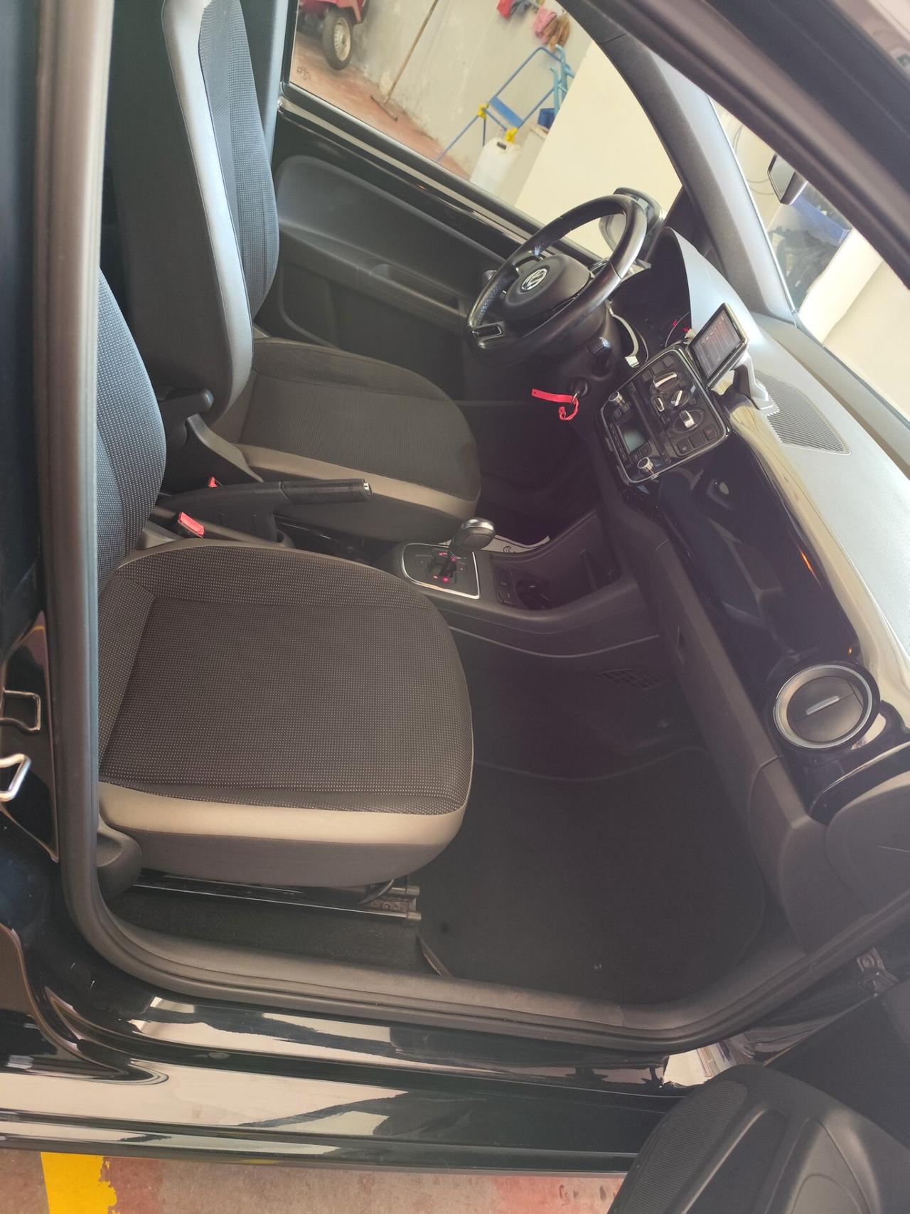 Volkswagen up! 1.0 75 CV 5p. high ASG