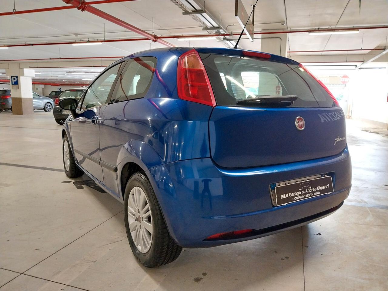 Fiat Grande Punto 1.3 MJT 90 CV 3 porte Emotion - ok neopatentati