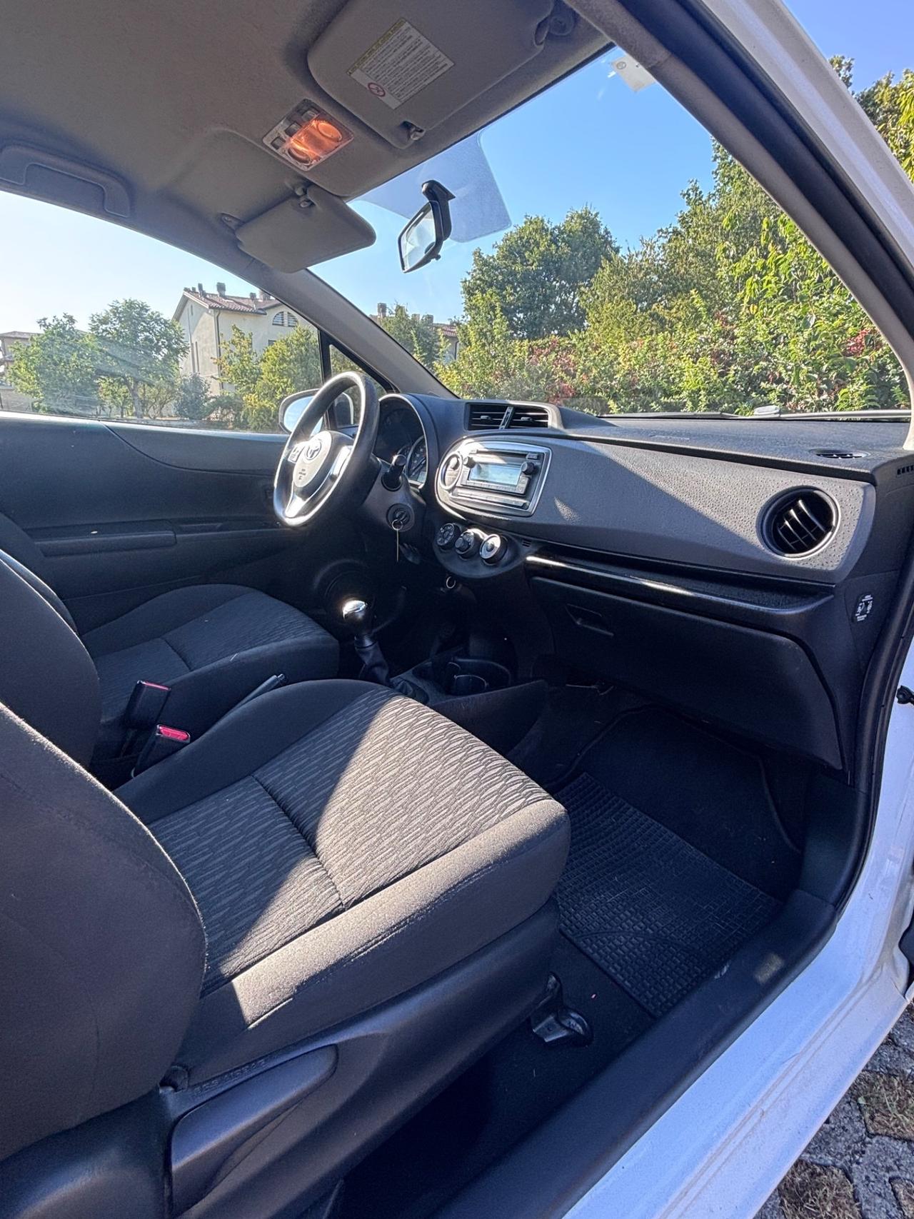 Toyota Yaris 1.0 3 porte Lounge