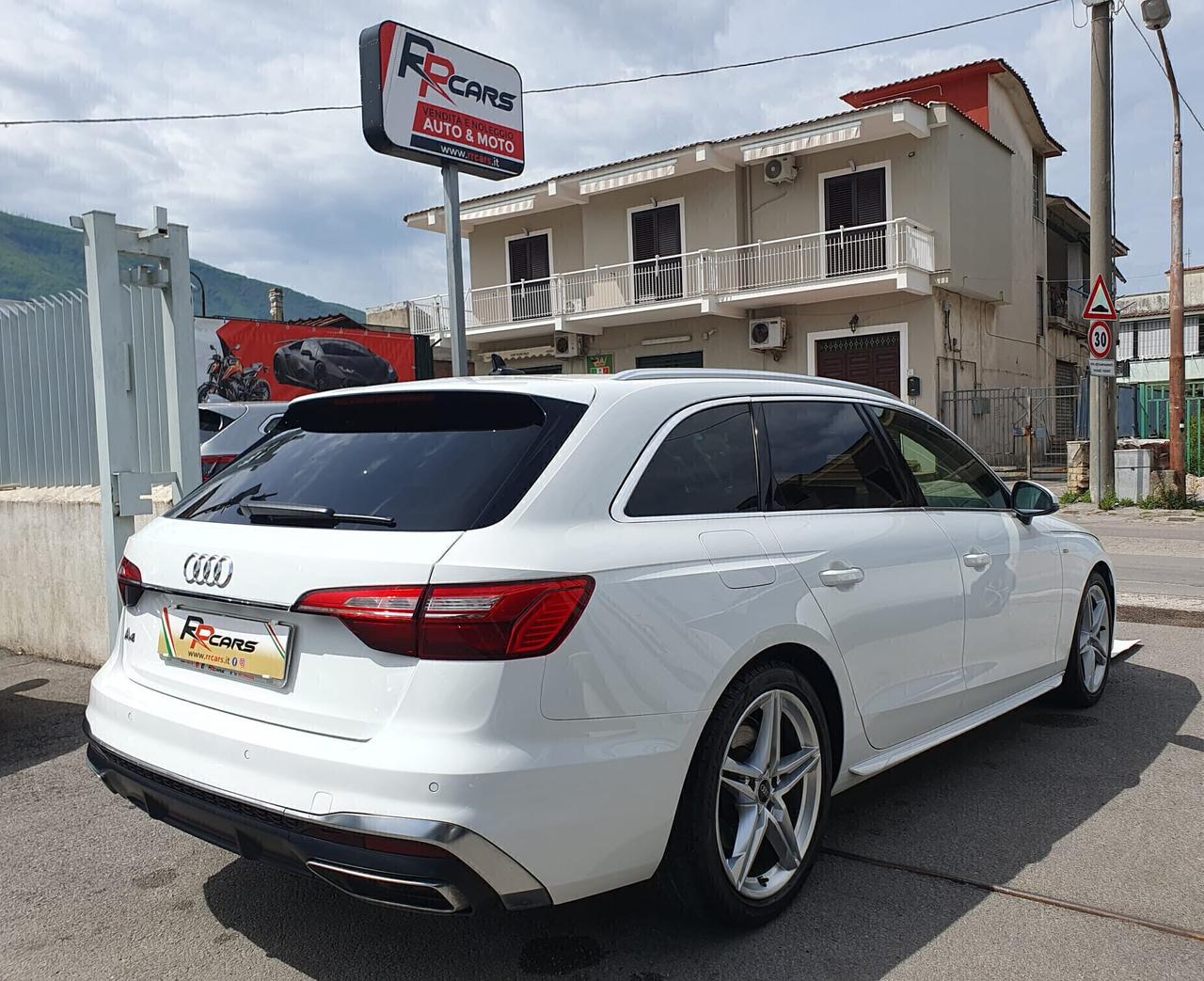 Audi A4 Avant 30 TDI/136 CV S tronic line edition